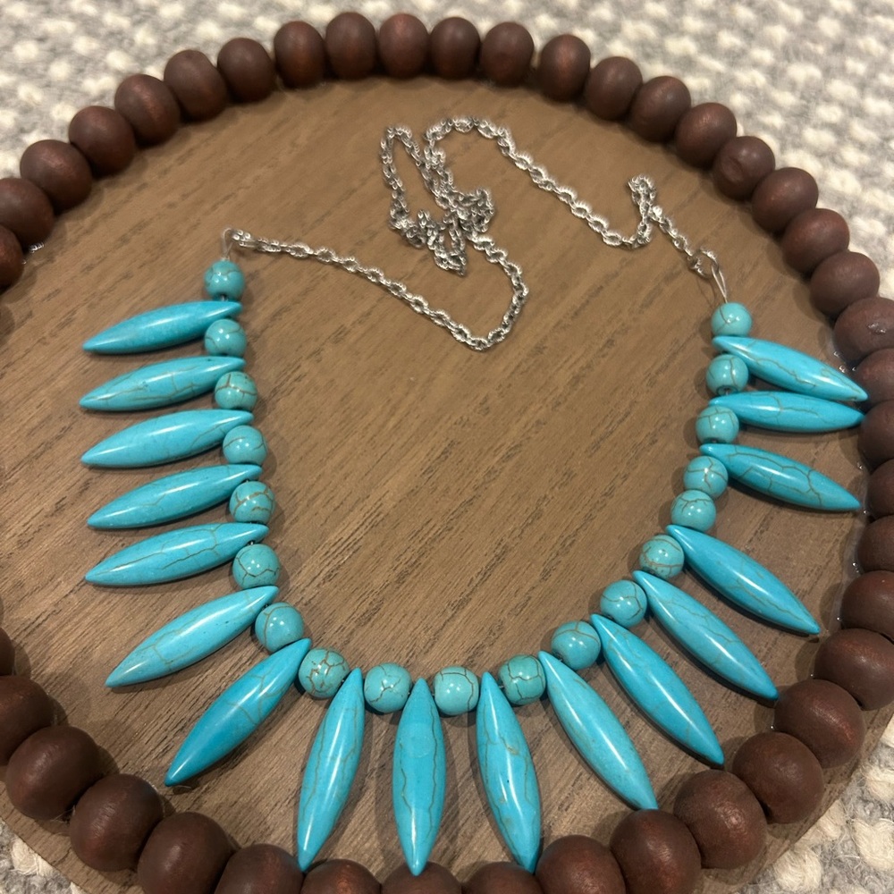 Turquoise Beaded Necklace